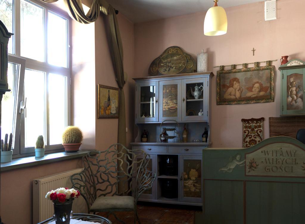 Hotel Zaulek Дебица Екстериор снимка